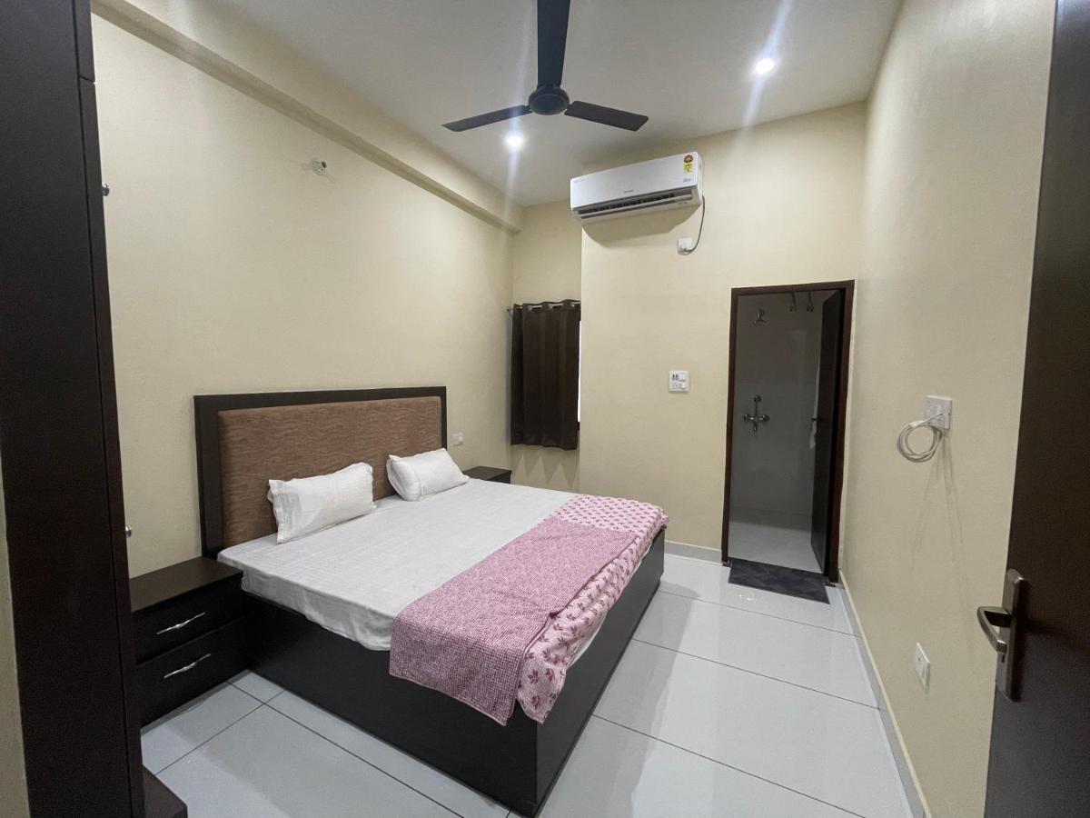 Bld Restaurant And Home Stay Dehradun Eksteriør billede