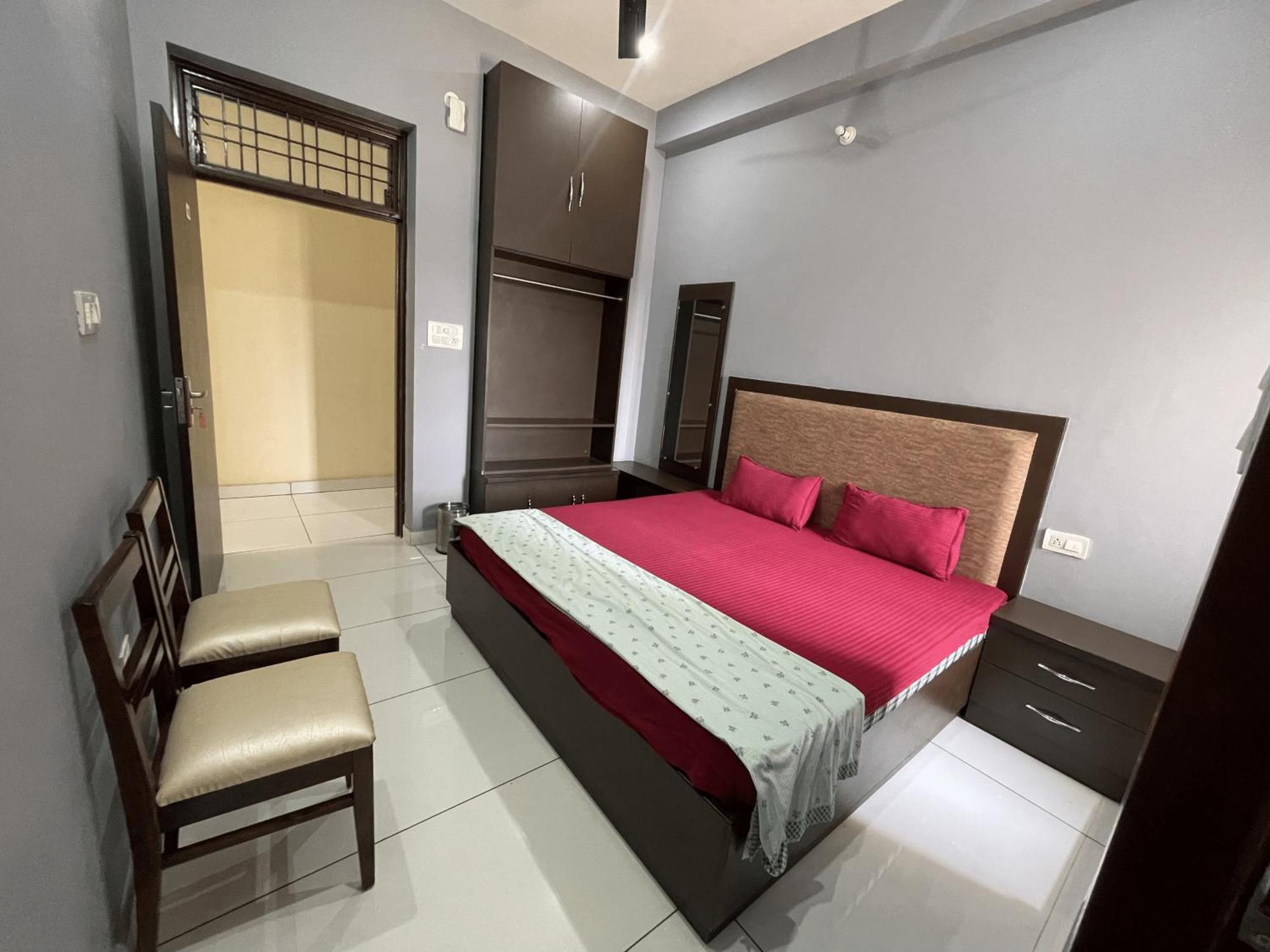 Bld Restaurant And Home Stay Dehradun Eksteriør billede